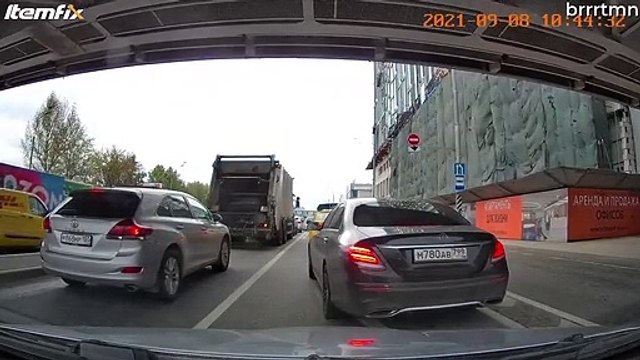 Comment éviter les bouchons... Risqué