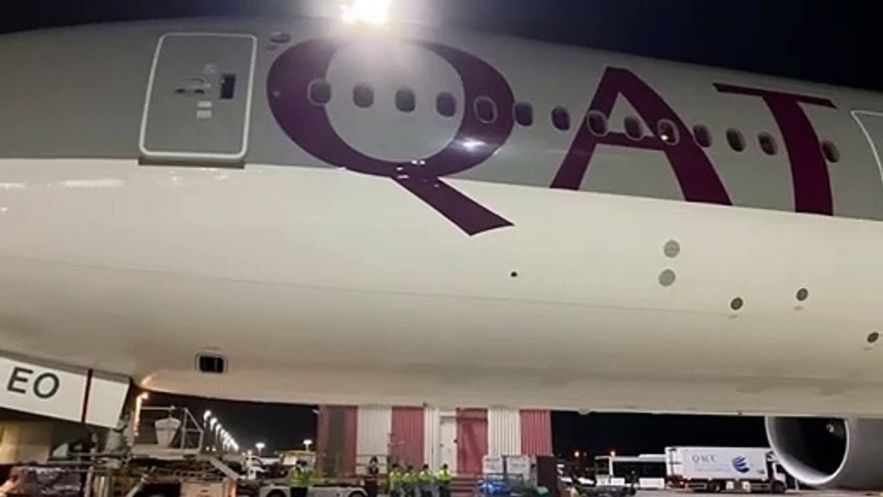 أول طائرة إجلاء مدنية من كابول منذ الانسحاب الأميركي تحط في الدوحة