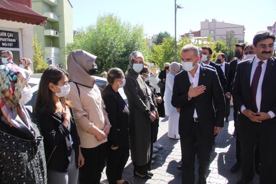 AK Parti Genel Başkan Yardımcısı Kandemir, Zara'da partililerle buluştu