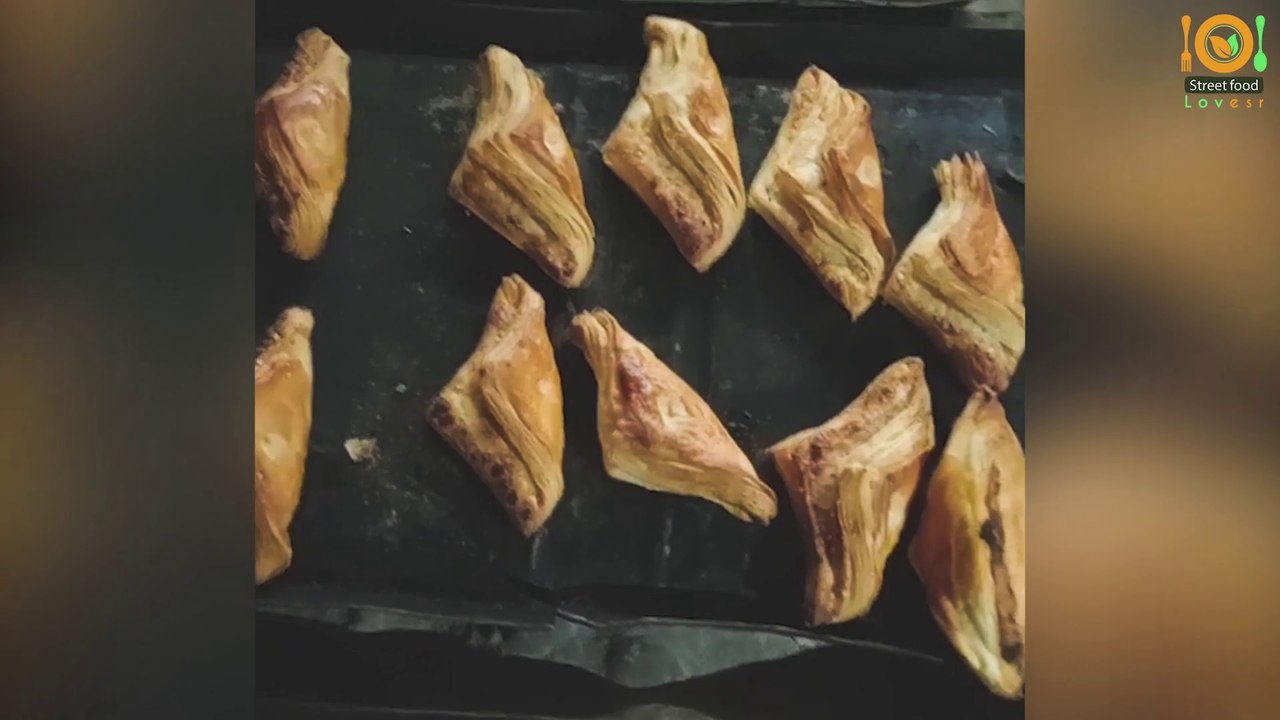 Making of Bakery Patties. most popular indianfood