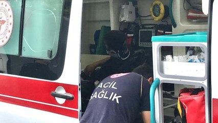 Annesinin ölüm haberini alan sürücü, kontrolünü kaybedip kaza yaptı