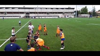 Jouer au contact M10