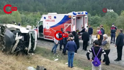 Bolu'da TIR işçi servisine çarptı: 13 yaralı