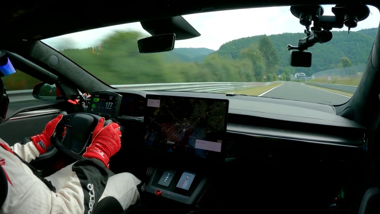 Record de la Tesla Model S Plaid sur le circuit du Nurburgring