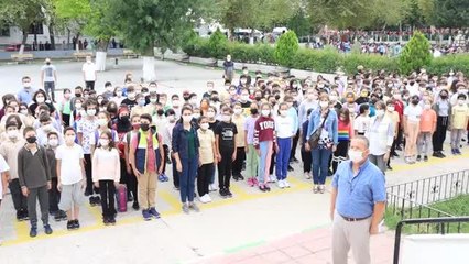 KIRKLARELİ - Avokado çekirdeğinden "doğal renk maddesi" üreten öğrenci TÜBİTAK yarışmasında birinci oldu