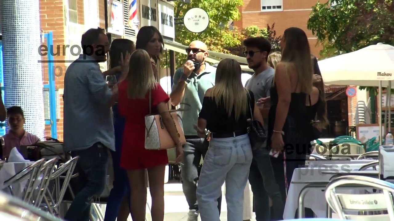 Patricia Pardo celebra su cumpleaños con sus compañeros de trabajo