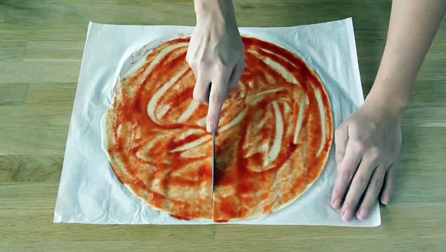 Mini croissants apéritif (pizza au jambon et fromage)