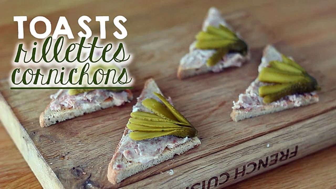 Toasts rillettes cornichons