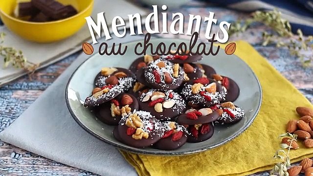 Mendiants, chocolats aux fruits secs