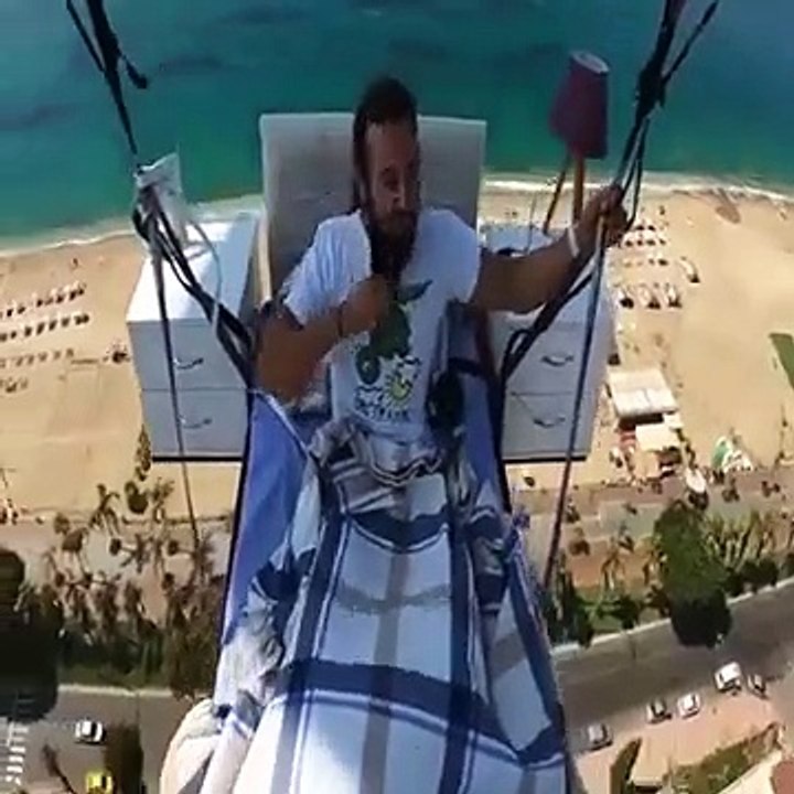 Petit vol en parapente dans son lit