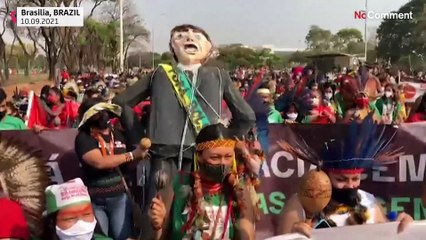Brazíliában őslakos, Kabulban afgán nők tüntettek