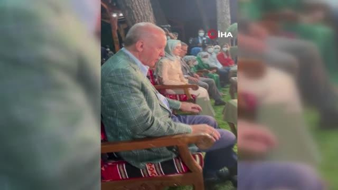 Cumhurbaşkanı Erdoğan, şiirini dinlerken gözyaşlarını tutamadı