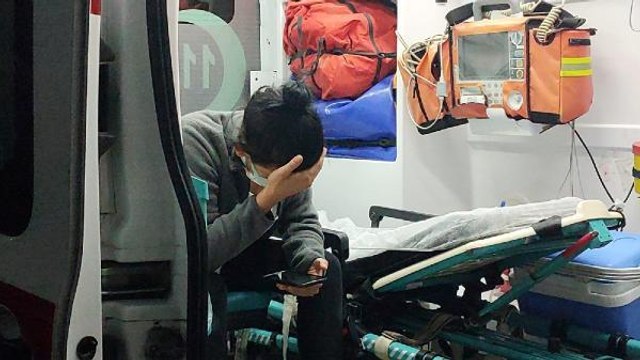 Taksi ücretini ödemek istemedi, polisleri görünce korona olduğunu söyledi