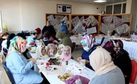 Oflu kadınların el işlemeleri Suudi Arabistan'dan alıcı buluyor