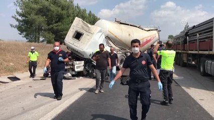 Son dakika haberleri... 4 aracın karıştığı zincirleme trafik kazasında bir kişi öldü