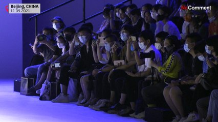 'Health worker' themed runway show at China Fashion Week