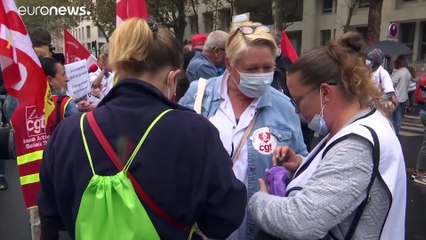 Obligation vaccinale dans les hôpitaux : les derniers récalcitrants manifestent