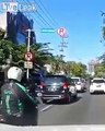 Téléphone au volant d'un scooter : mauvaise idée