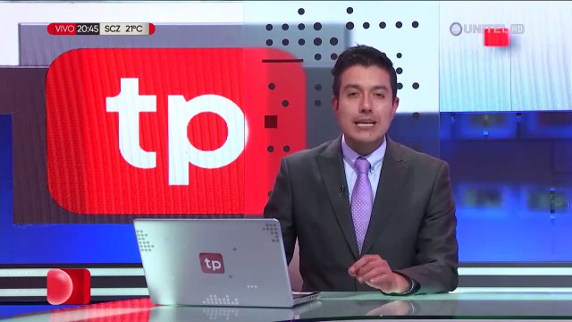 Recolecta útiles escolares y entregan a la niña Bertha de 13 años quien fue agredida con un baldazo de agua por la duela de un edificio