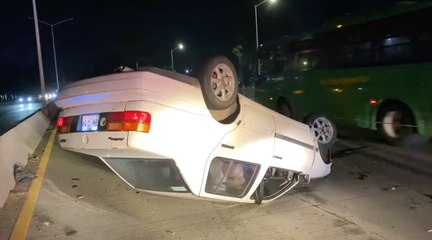 Volcó por exceso de velocidad sobre Periférico Norte a la altura de San Juan de Ocotán