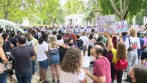 Una manifestación en Madrid exige al Gobierno la aprobación de un plan nacional para la prevención de los suicidios