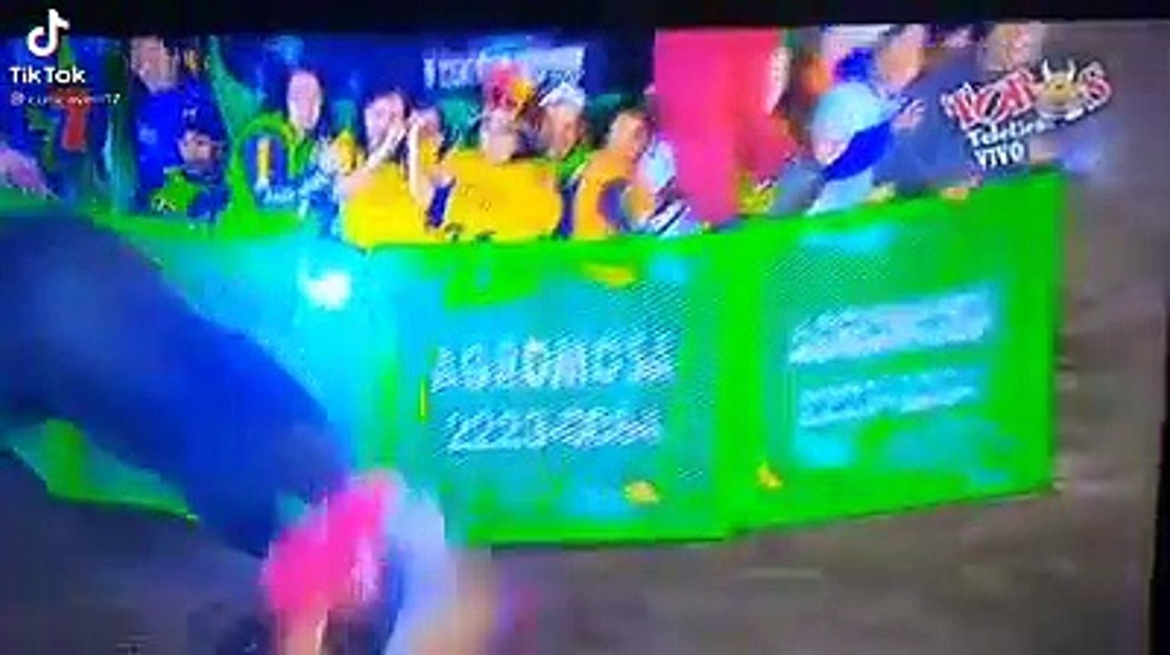 esto es estar en el momento y lugar EQUIVOCADO