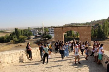 Bilinçli çocuklar güzel yarınlar 45 öğrenci ile Batman'a gönül köprüsü kurdu