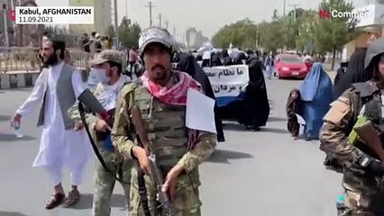 Kabil'de Taliban yanlısı kadınlardan örgüte destek yürüyüşü