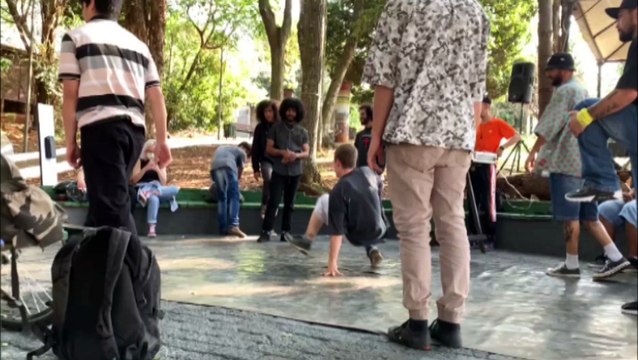 Evento cultural com Batalhas de Break e Hip Hop é realizado na Praça dos Mosaicos