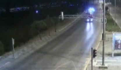 Denetimden kaçarken 2 polise çarpan sürücü yakalandı