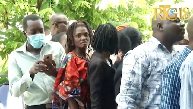 Imaj jounen an / Siyati akò politik premye minis Ariel Henry ak divès pati politik