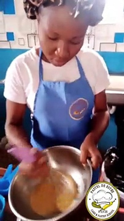 Vanilla and Marble Cake Class at PDE