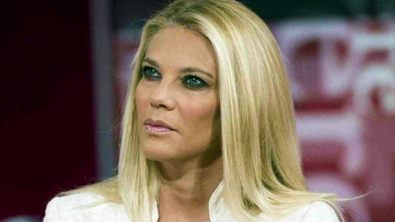 “Ho pianto”. Eleonora Daniele, il dolore è grande “Quello che sta succedendo mi ha distrutto”