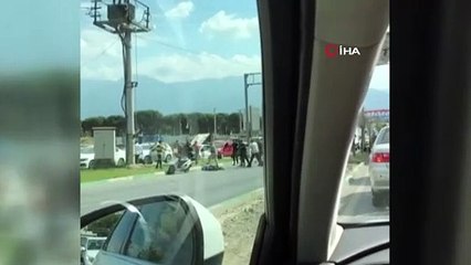 Bursa'da demir çubuklu, sopalı 'yol verme' kavgası