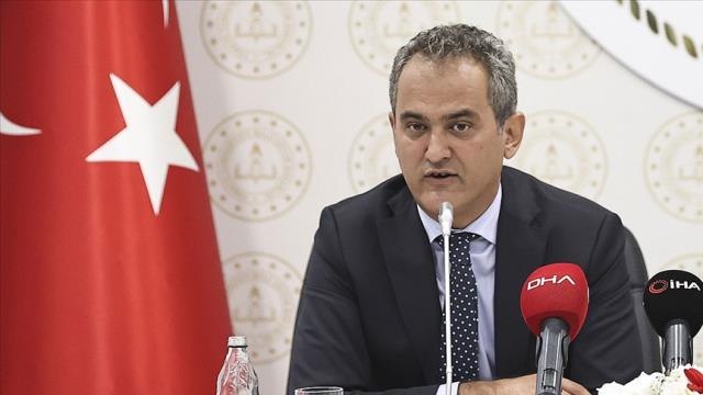 Okullara ara mı verildi? Okullar 14 gün tatil mi? Okullar tatil mi son dakika 2021? Milli Eğitim Bakanı Mahmut Özer açıkladı!