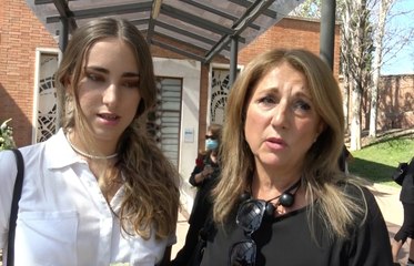 Cristina Sevilla, en el entierro de María Mendiola, del dúo Baccara. EP