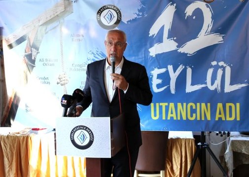 Son Dakika | Cumhurbaşkanı Başdanışmanı Topçu: Ya olacağız ya öleceğiz diyerek emperyalistlerin mankurt darbecilerine göğsümüzü siper ettik