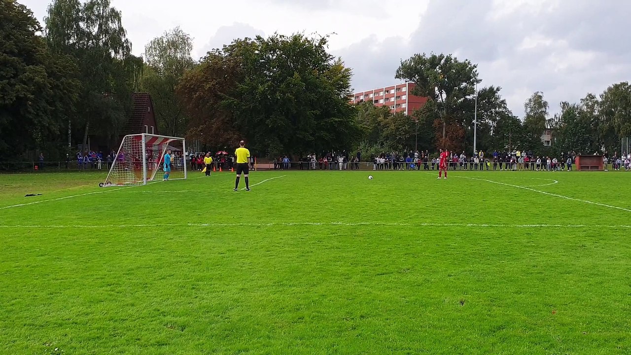 Elgam Siebert verwandelt den entscheidenden Elfer zum HT-Sieg!