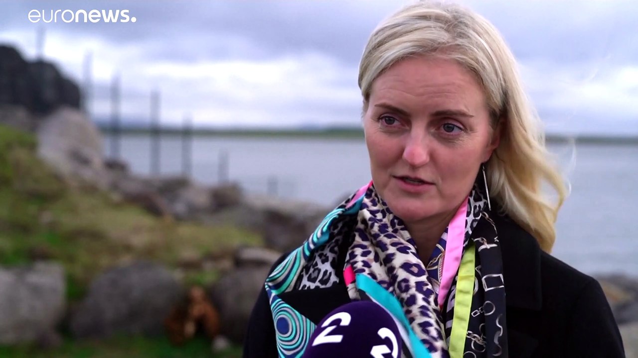 Vulkan Fagradalsfjall speit Feuer - für die Touristen