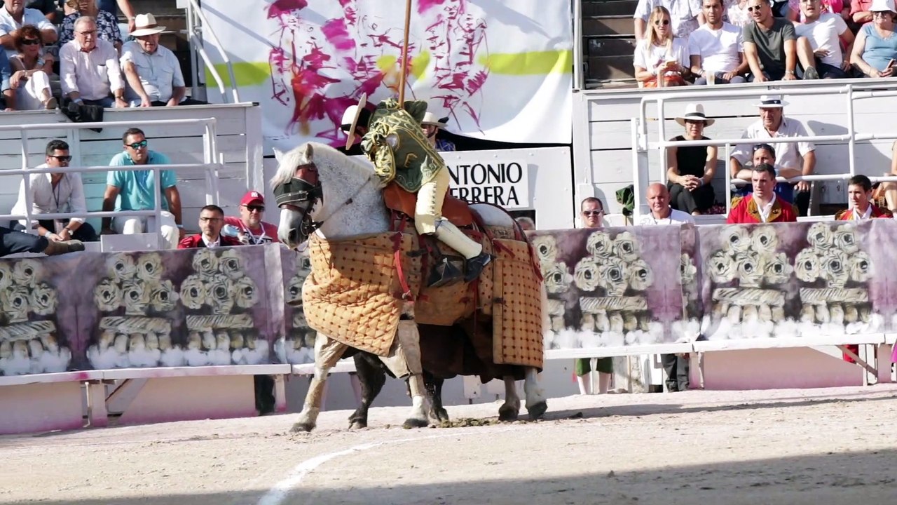 Corrida 4 de la feria del Arroz de Arles