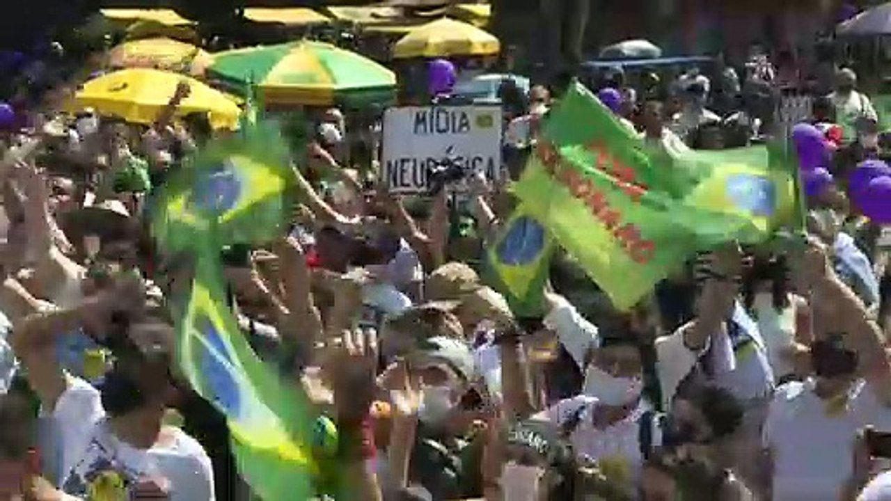 Protestos contra Bolsonaro