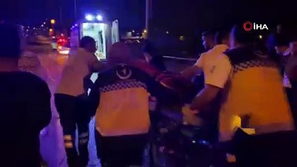 Bursa’da otomobil ile incir yüklü kamyonet çarpıştı : 2 yaralı