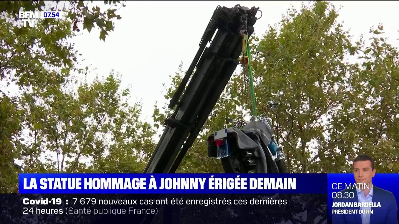 Les premières images de la statue en hommage à Johnny Hallyday devant l'AccorHotels Arena
