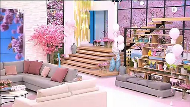 Super Κατερίνα: Πρεμιέρα για την Καινούργιου - Το λευκό φόρεμα, το εντυπωσιακό πλατό και η συγκίνηση