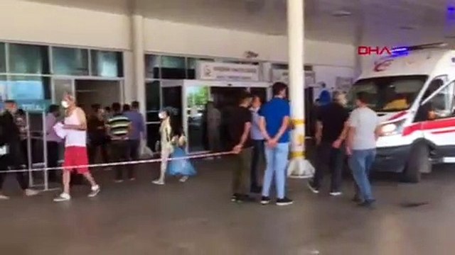 Turist otobüsü ile öğrenci servisi çarpıştı: Ölü ve yaralılar var!