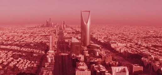 رقص وتعري ومخدرات.. حفل مختلط يثير ضجة بالرياض
