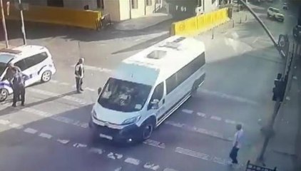 Beyoğlu'nda çarptığı yayayı kontrol için taksiyle geri gelen otomobil sürücüsü adliyeye sevk edildi