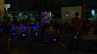 Mostra de cinema tem energia elétrica produzida por pedais de bicicleta