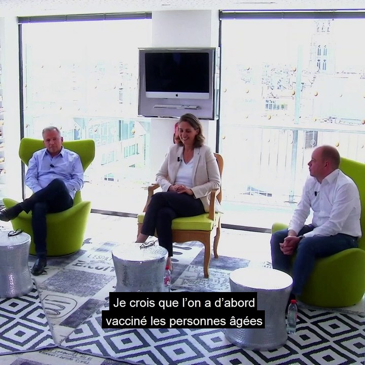 #RienACacher : "A t-on d'abord vacciné les personnes âgées pour savoir si elles mourraient des effets secondaires ?"