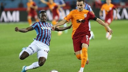 Bir skandal da tribünden! Trabzonspor taraftarından Kerem Aktürkoğlu'na çirkin tezahürat